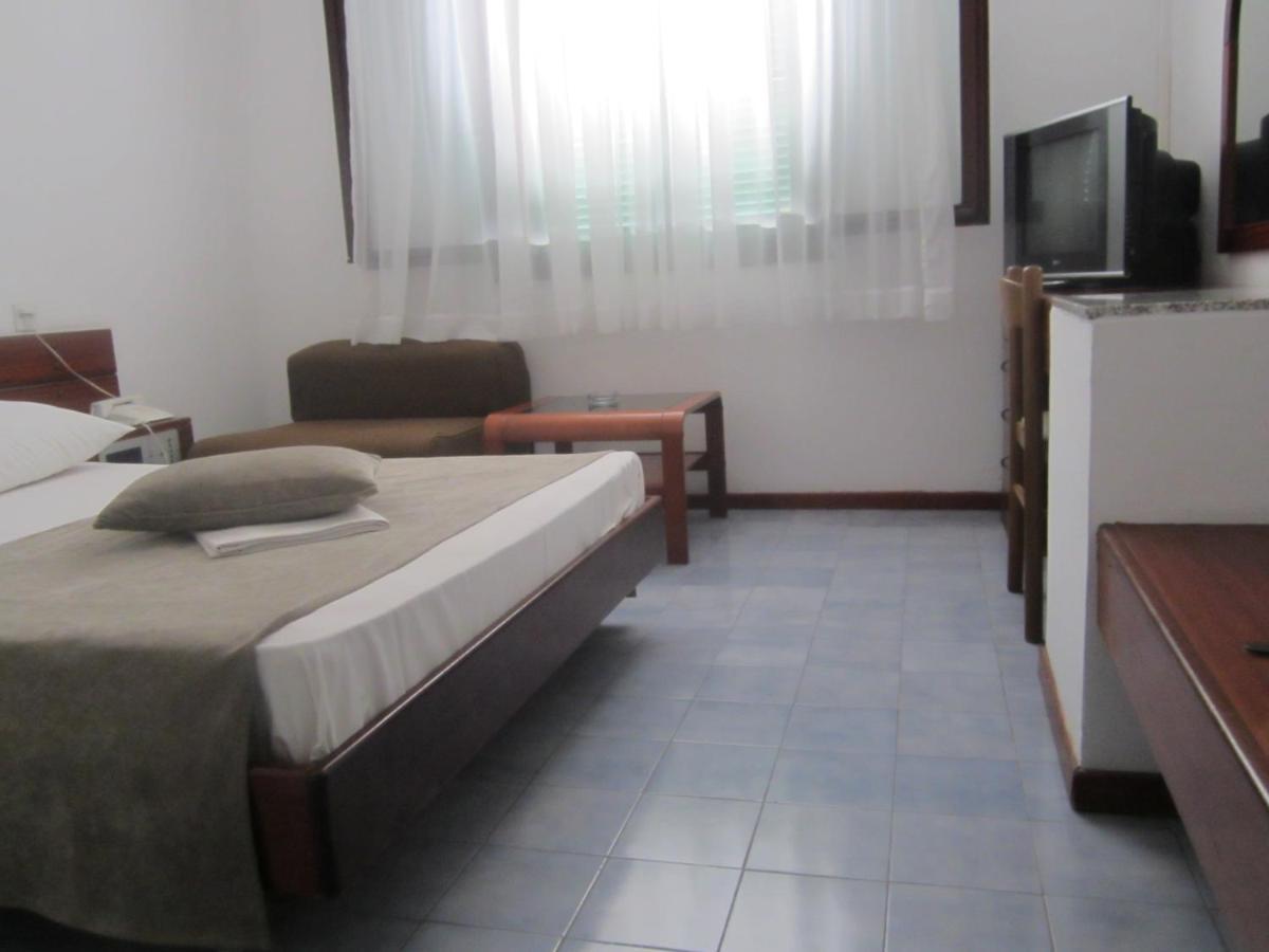 Hotel Zenit נאום מראה חיצוני תמונה