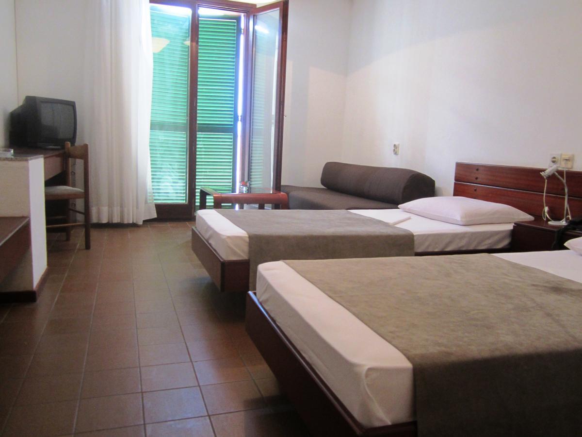 Hotel Zenit נאום מראה חיצוני תמונה
