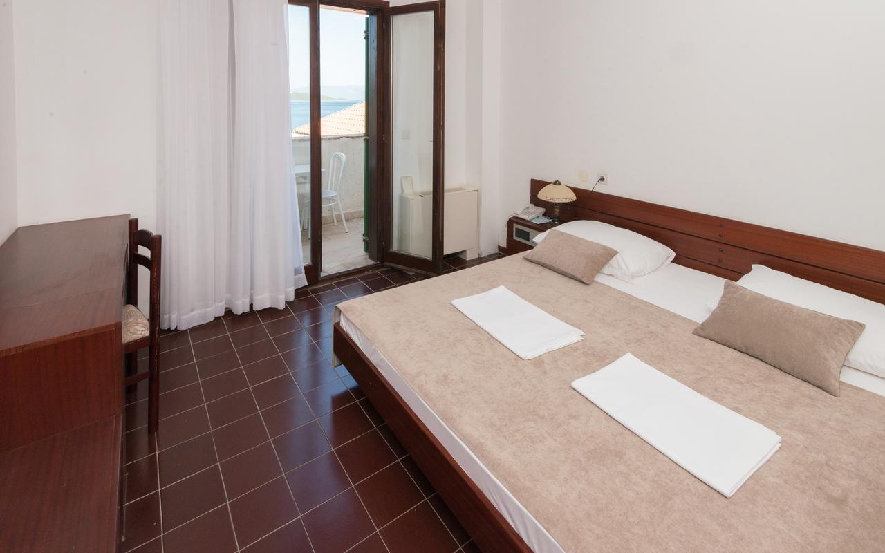 Hotel Zenit נאום מראה חיצוני תמונה